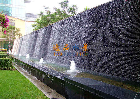 什么是水幕墻？